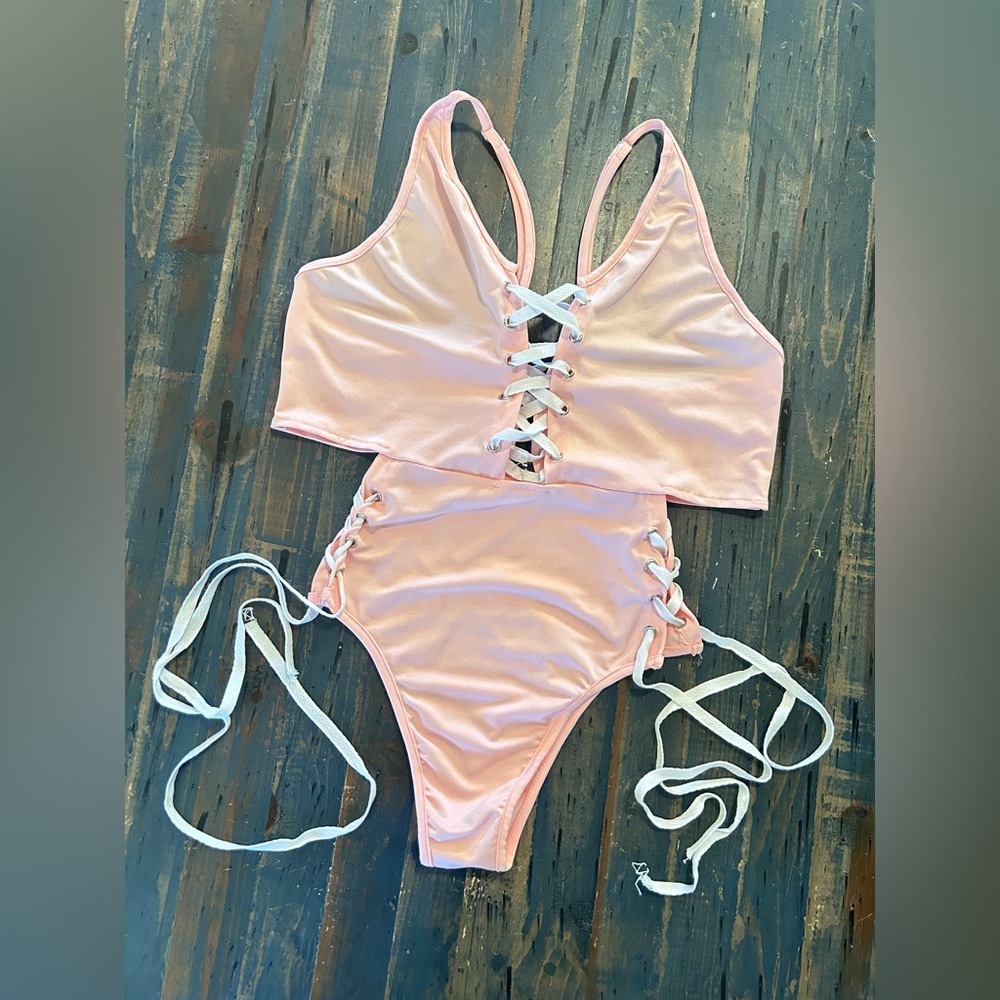 Medium Pink Lingerie Lace-Up Cheeky‎ Underwear Sexy Date Night Romantic